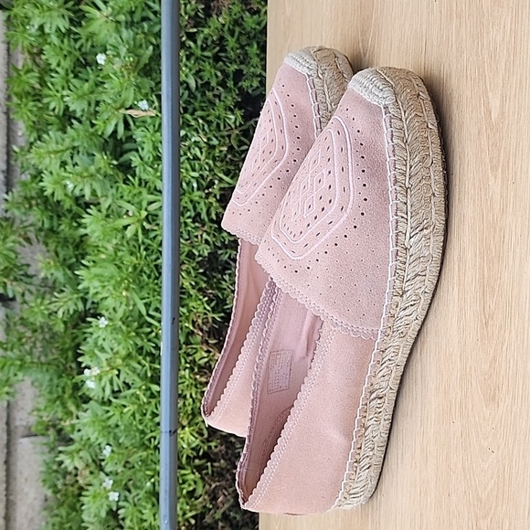 UGG Heidi Perforated Platform Suede  Espadrille Moccasin Size 11 - Picture 3 of 11